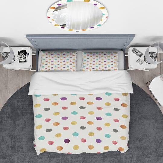 Designart 'Orange Blue and Purple Polka Dot Pattern' Geometric Bedding Set